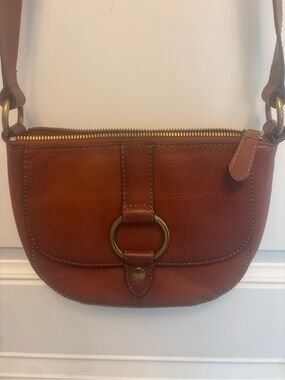 FRYE llana Harness Leather Small Saddle Bag
Crossbody Brown Cognac